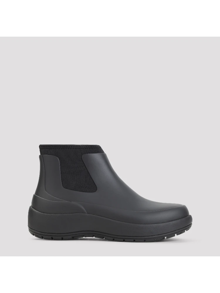 Rains The Dry Boot
