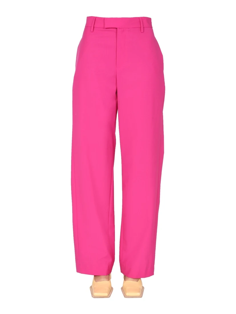 PANTALONE CON BOTTONE
