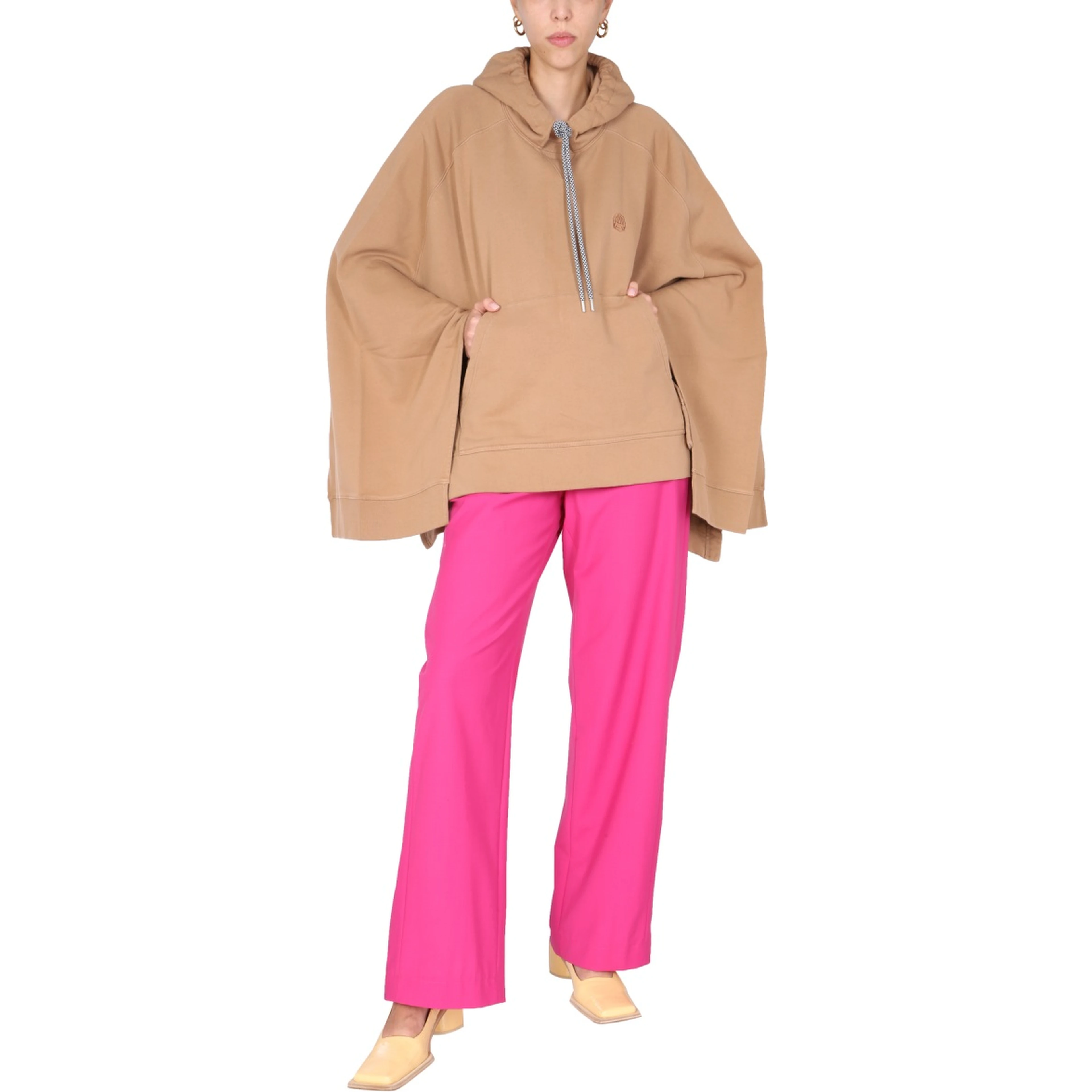 PANTALONE CON BOTTONE
