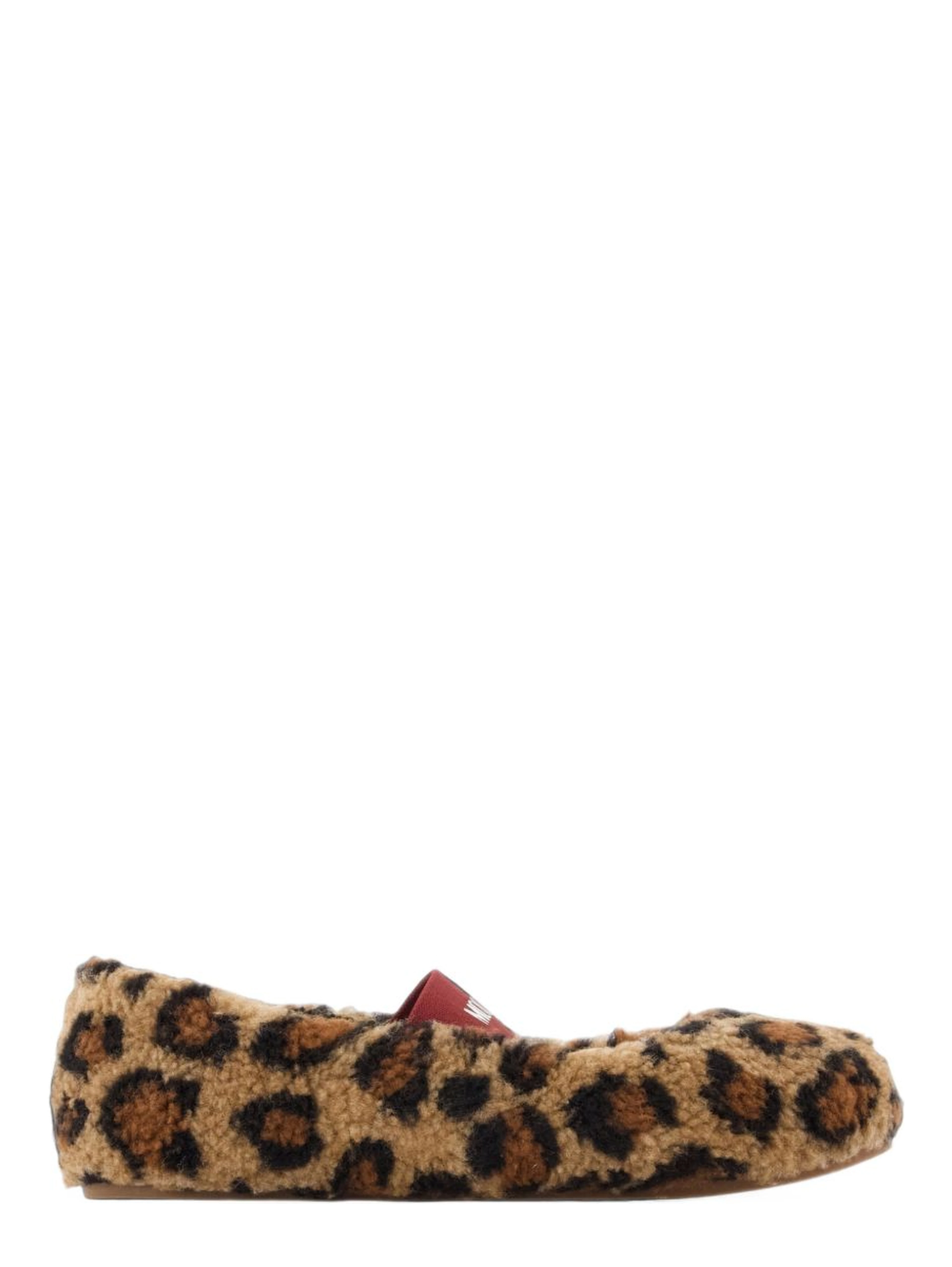 Moon Boot Flat shoes