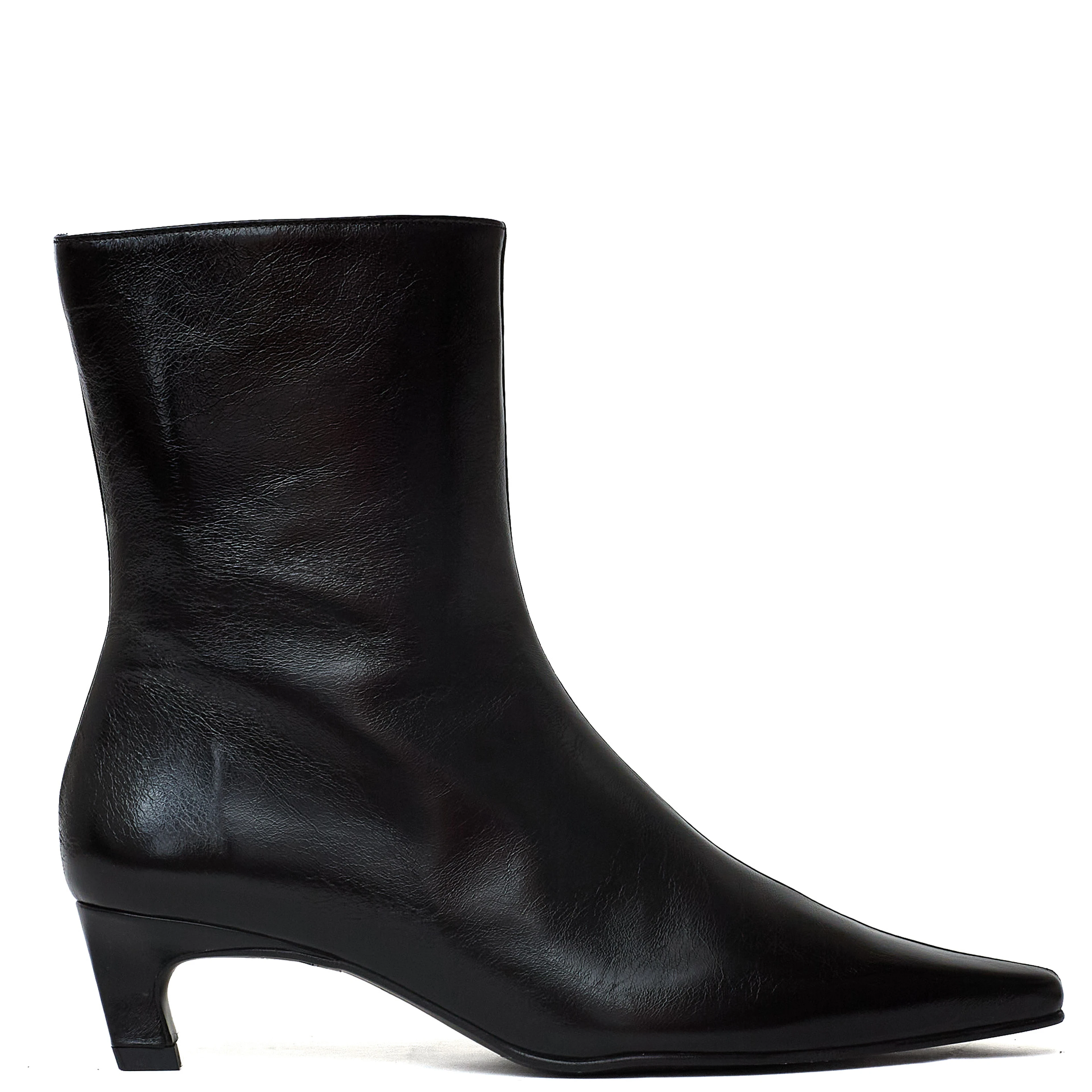 Ambar Rift Black Leather Ankle Boots