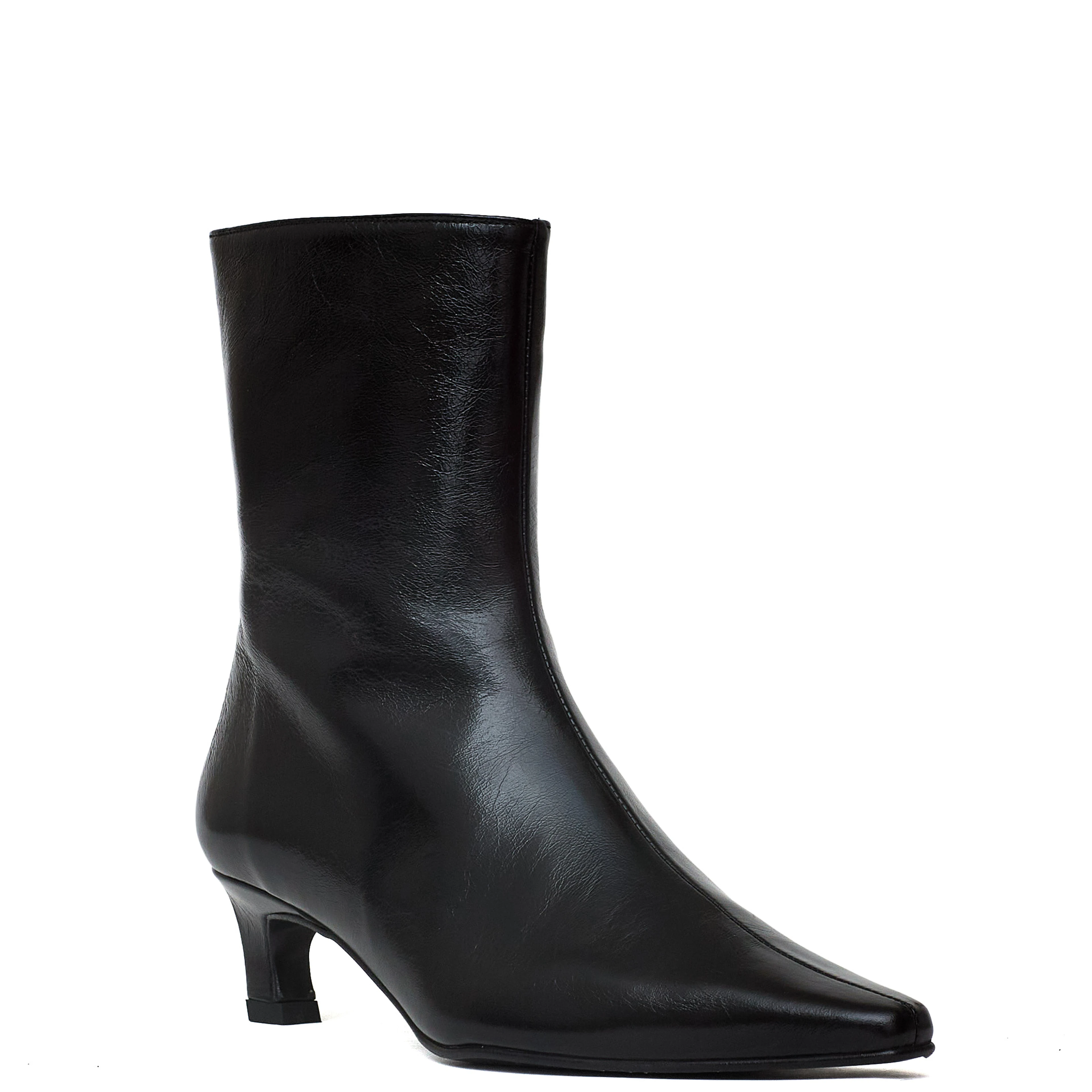Ambar Rift Black Leather Ankle Boots