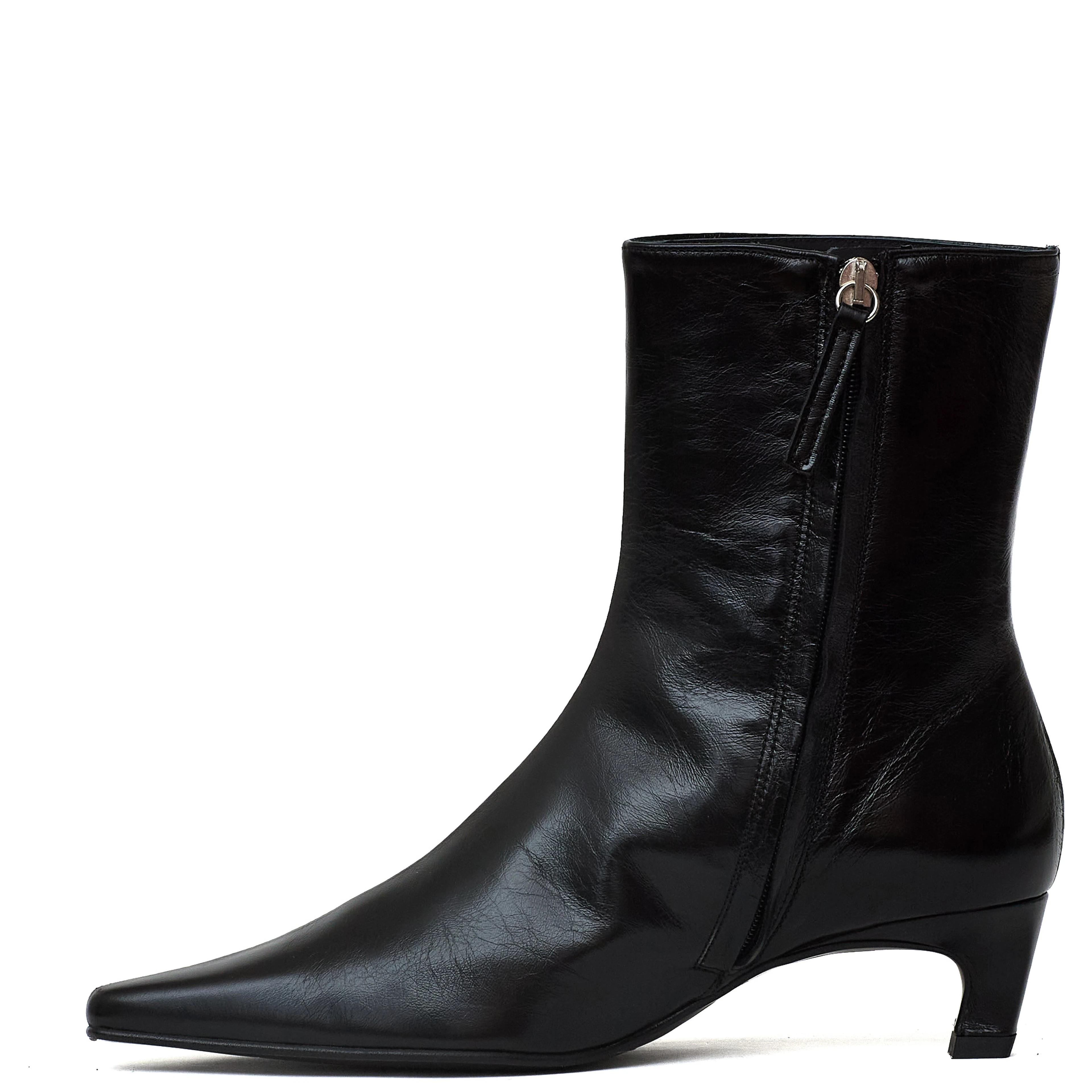 Ambar Rift Black Leather Ankle Boots