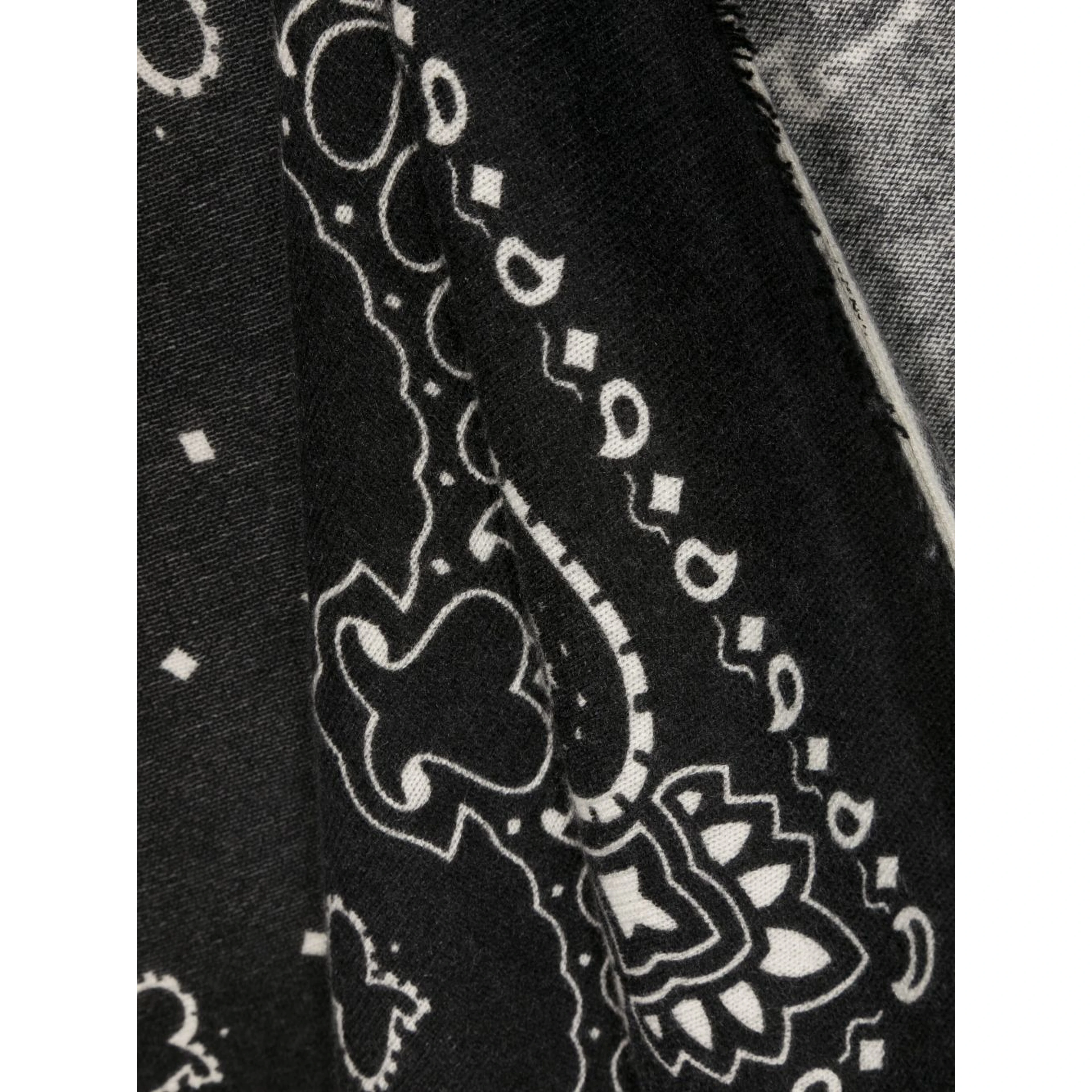 KUJITEN Scarfs