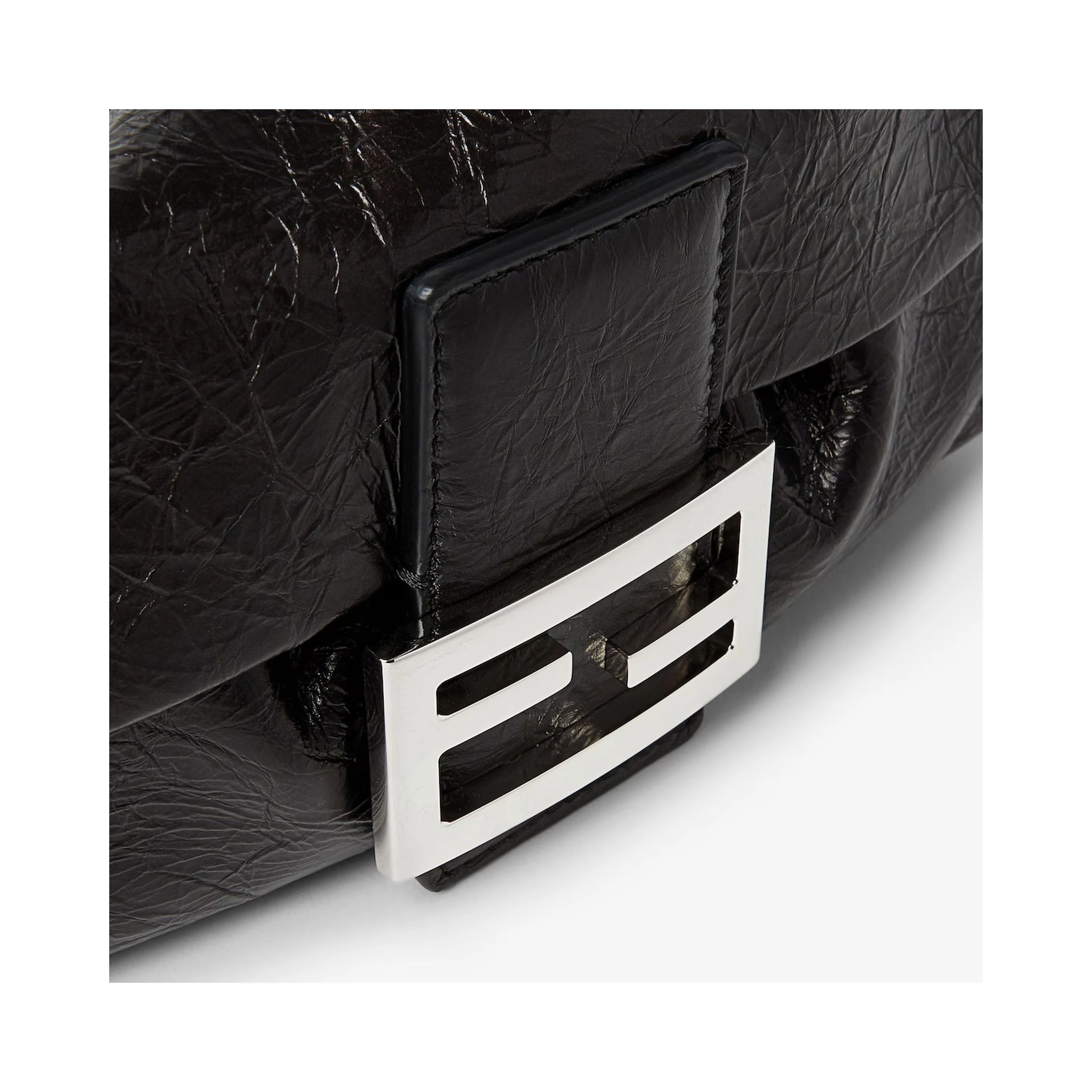 “Baguette Soft” small shoulder bag