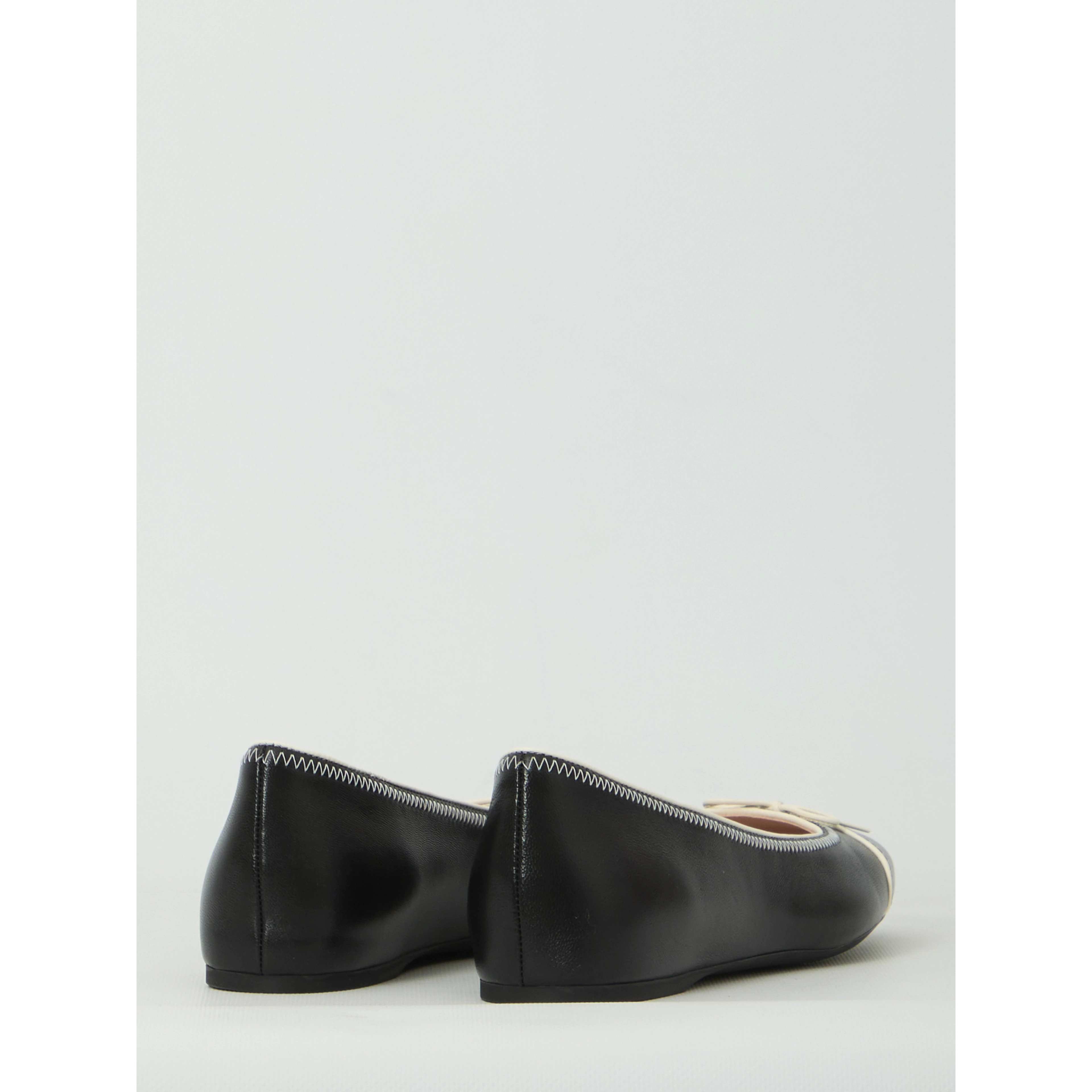VLogo Signature ballet flats