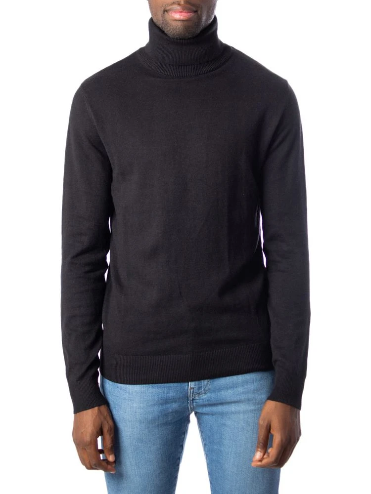 Black Cotton Turtleneck