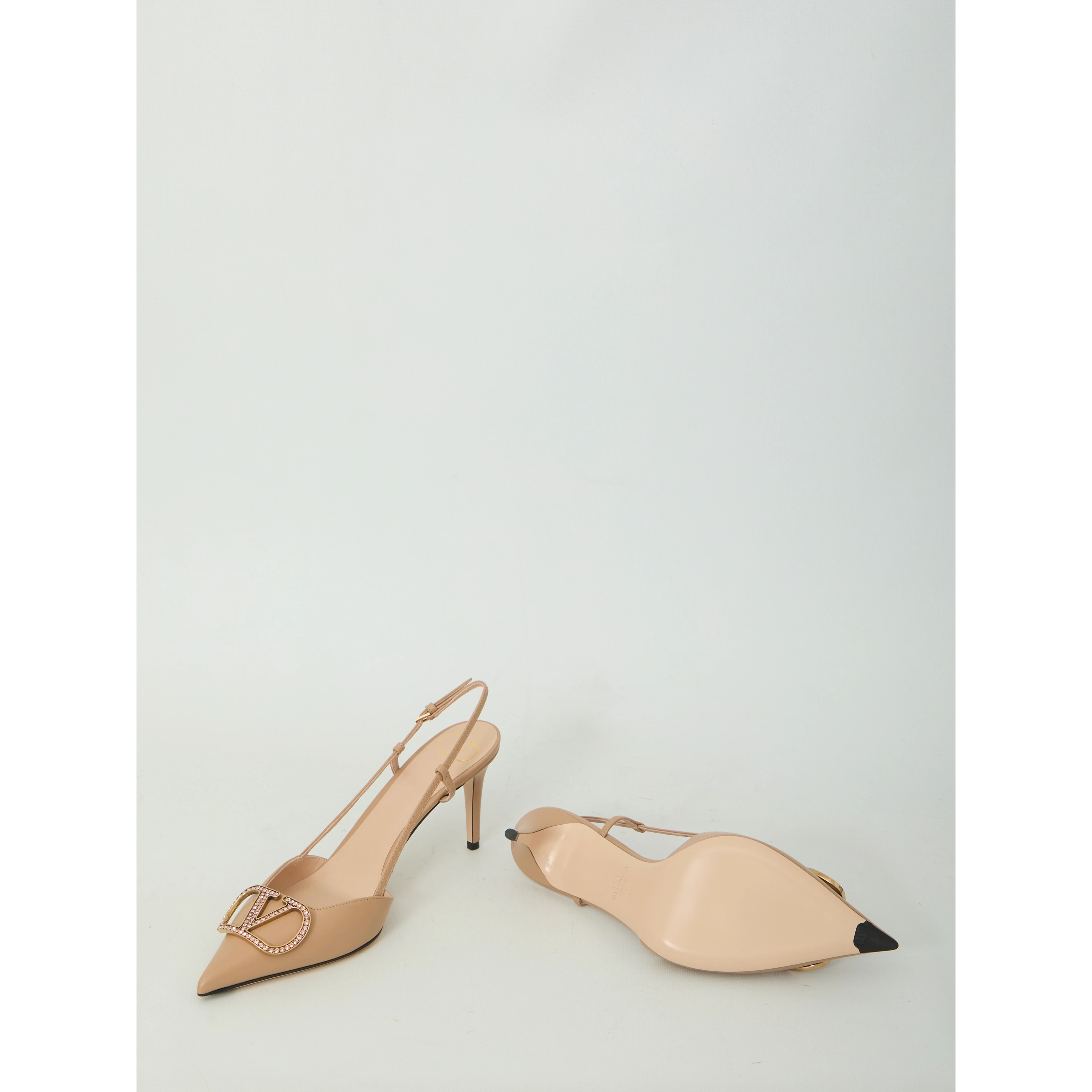 VLogo Signature slingback pumps