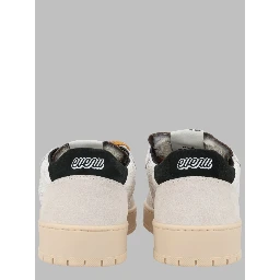 Sneaker "Equal Rayito"