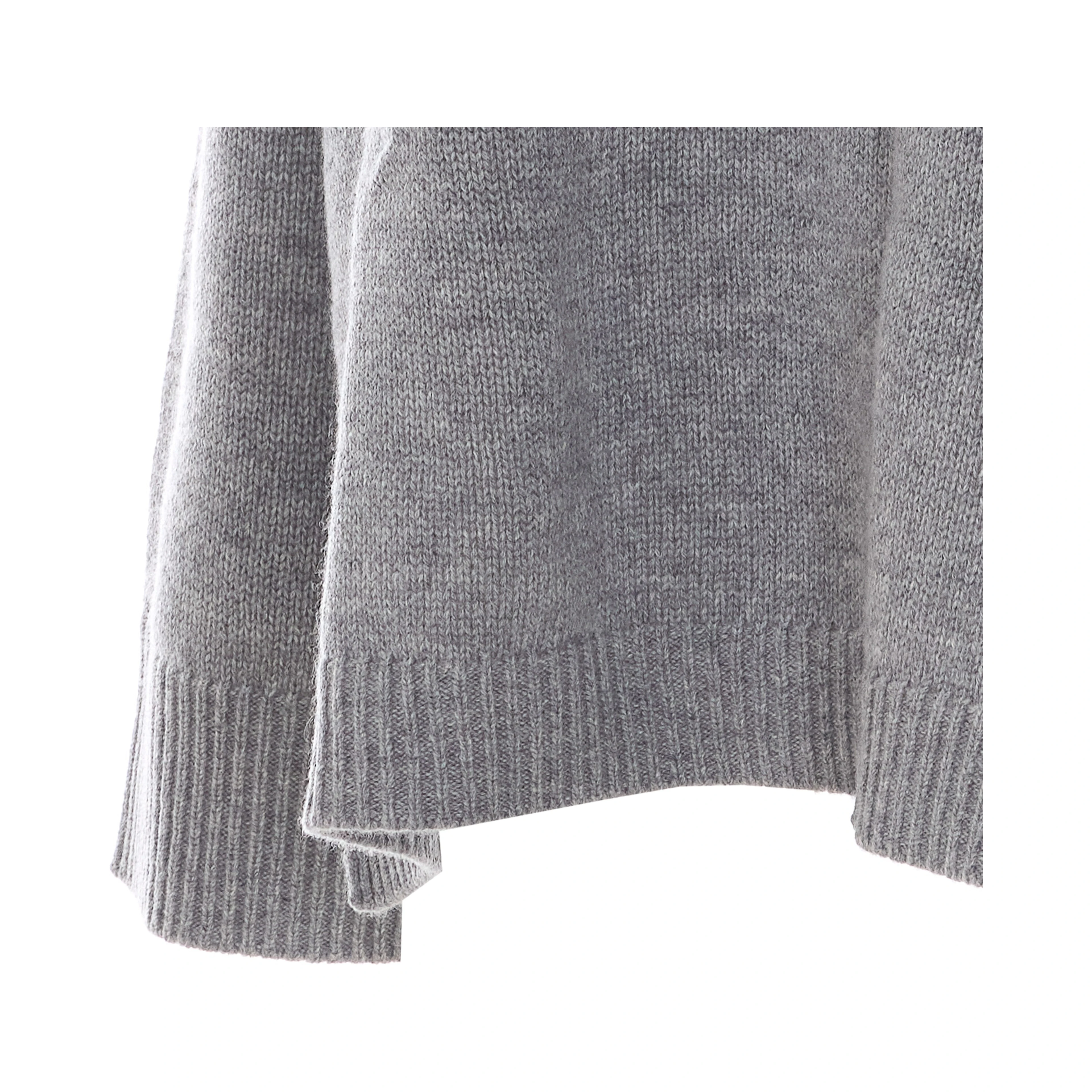 ALLUDE Sweaters