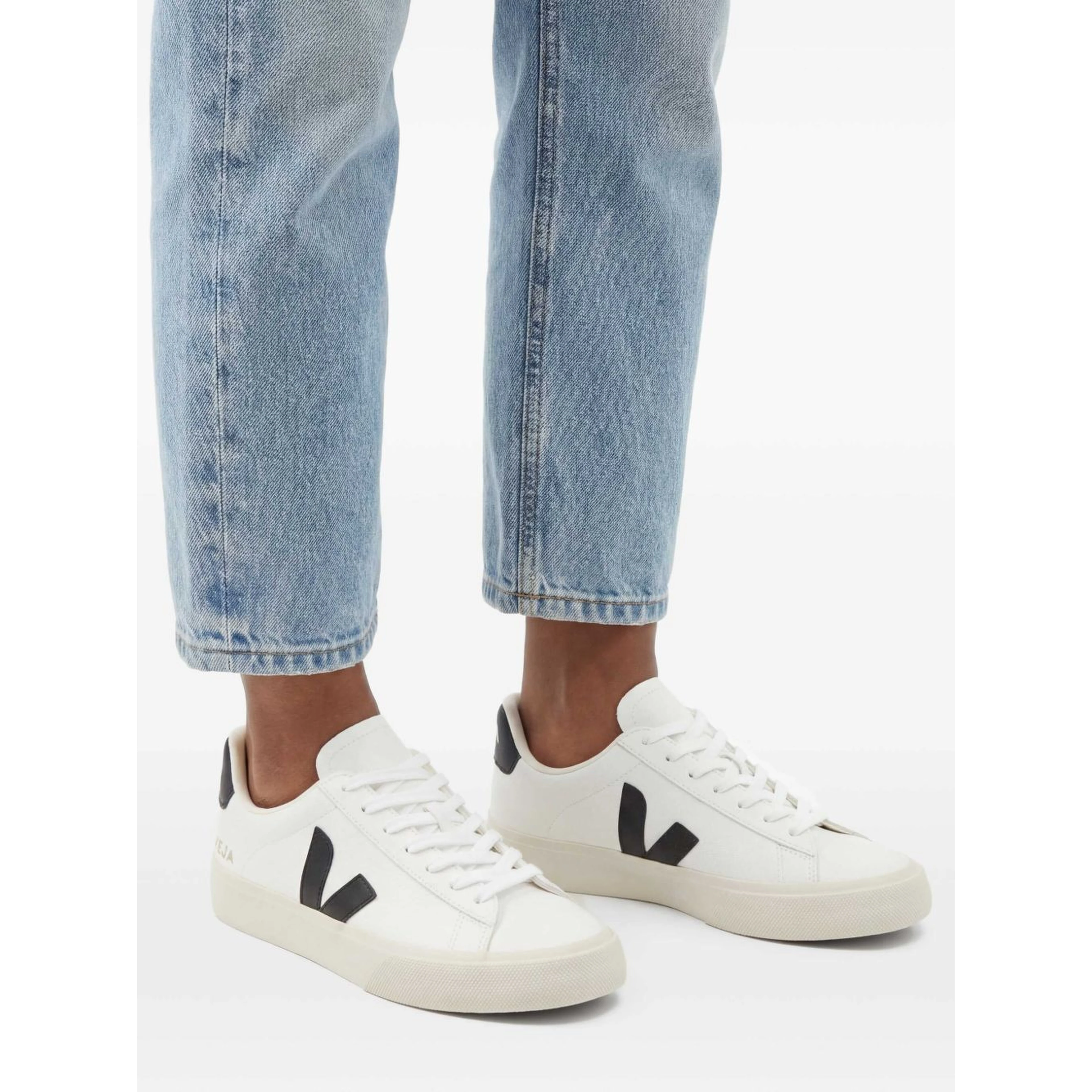 VEJA Sneakers