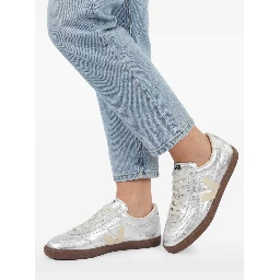 VEJA Sneakers