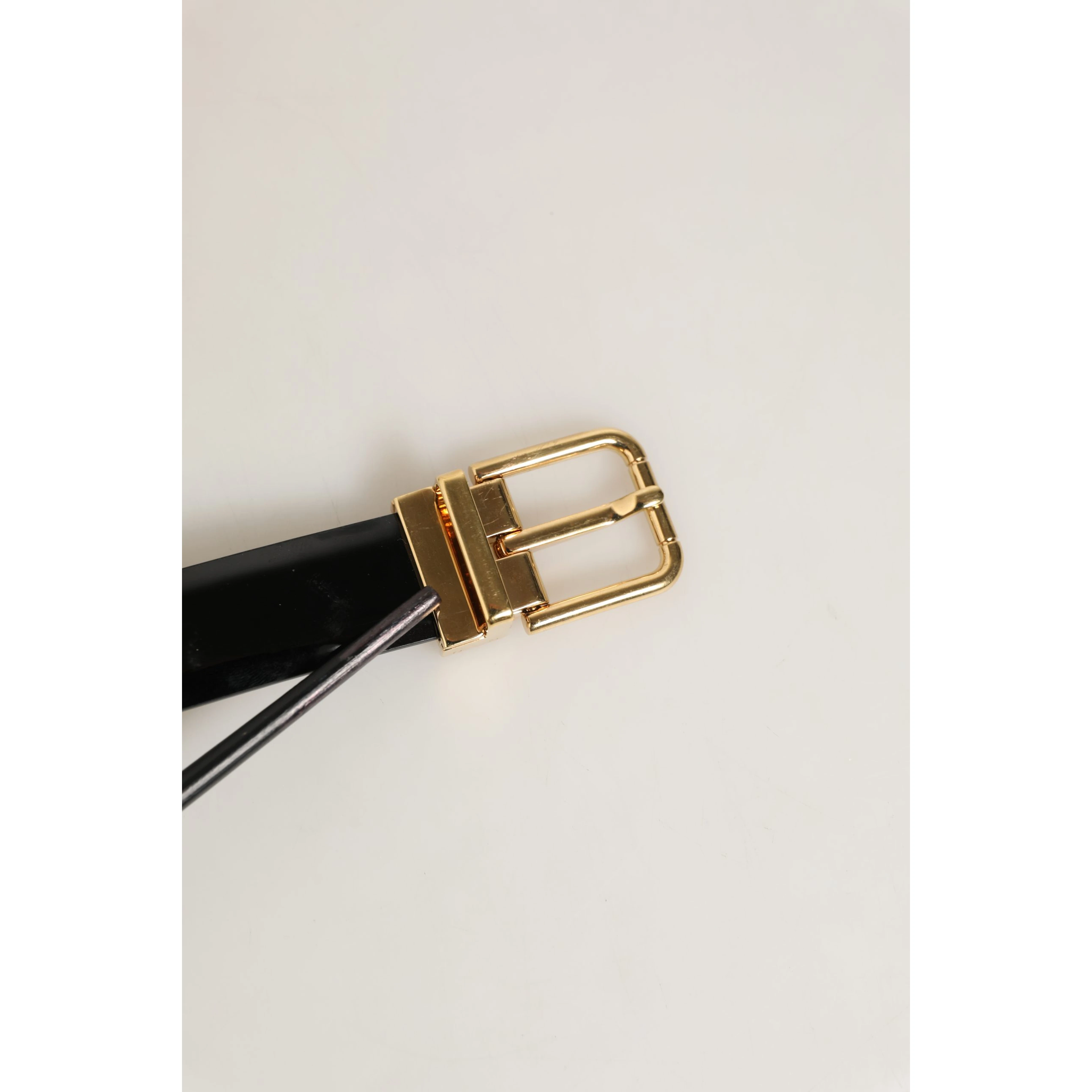 Black Classic Leather Gold Tone Buckle Belt