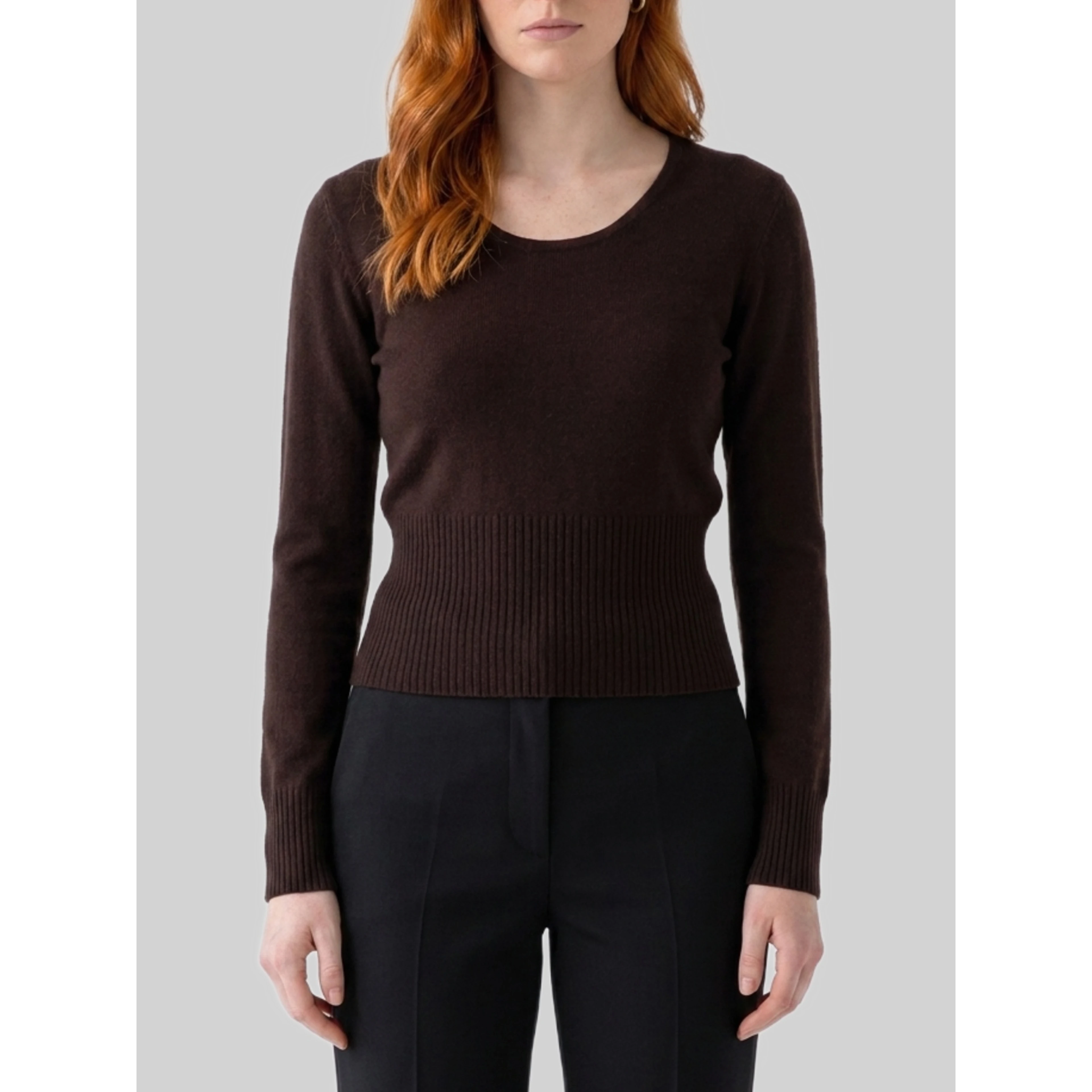 Dark brown crewneck Vetta top