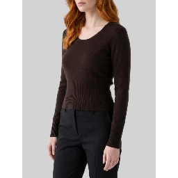 Dark brown crewneck Vetta top
