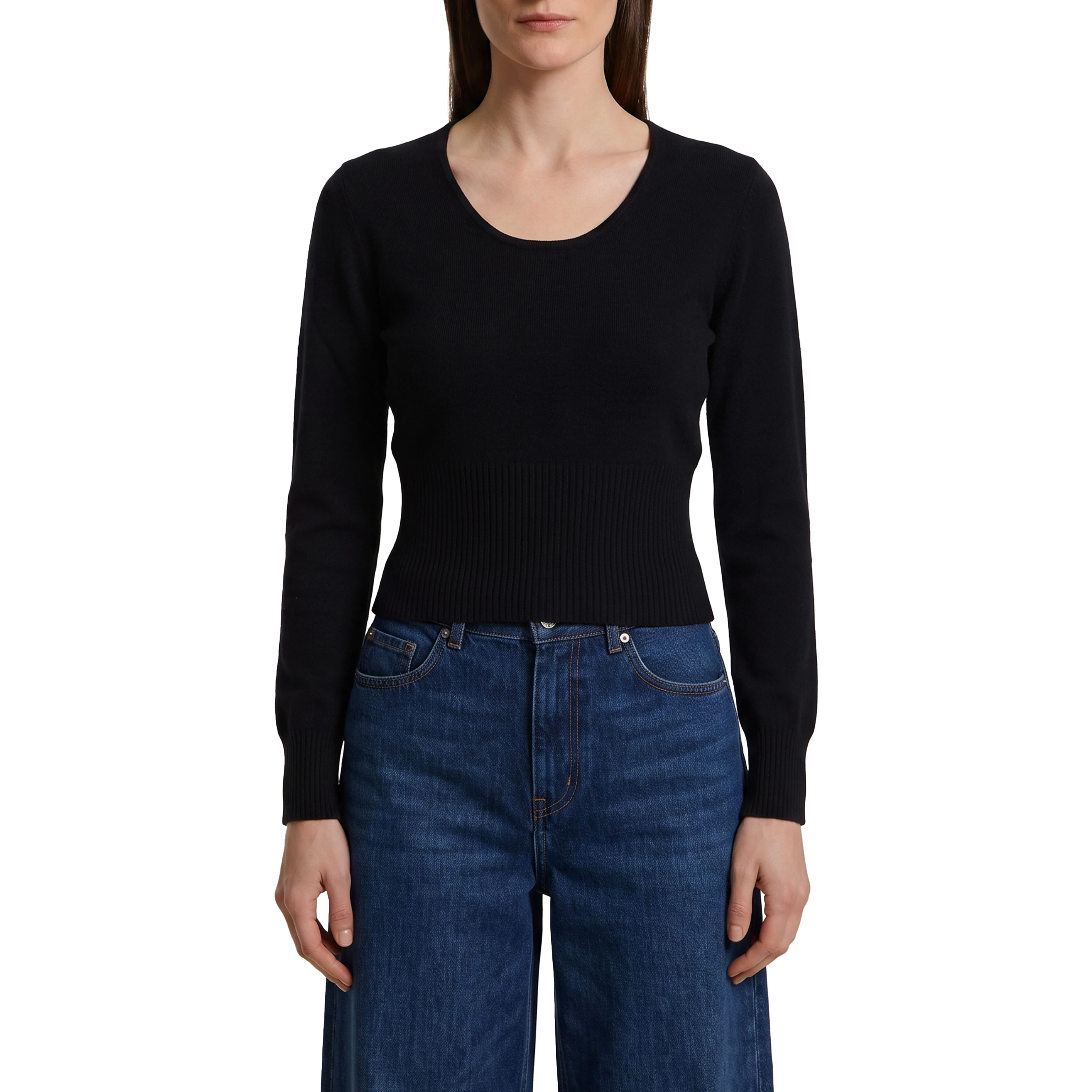 Black crewneck Vetta top