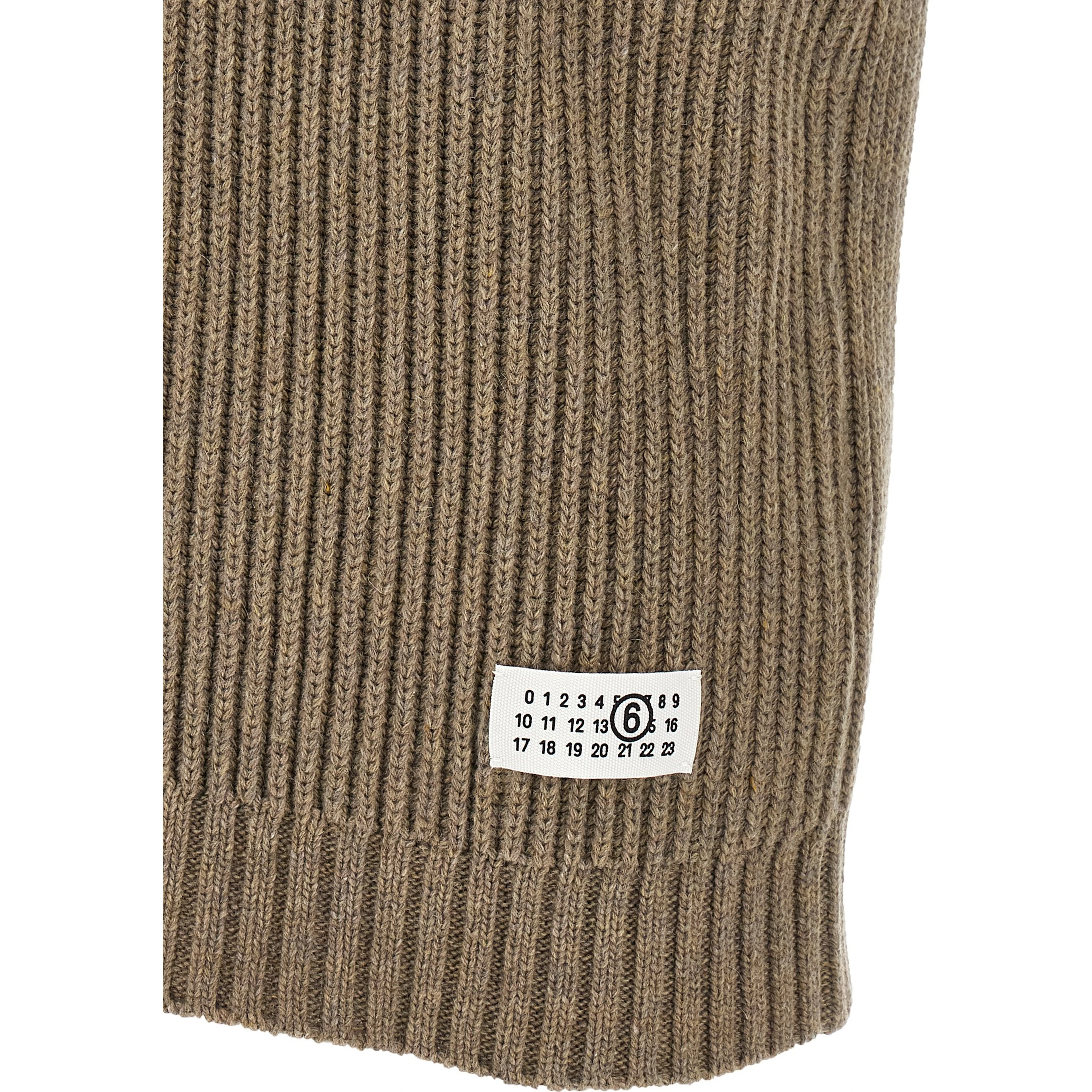 Beige Wool Sleeveles Sweater