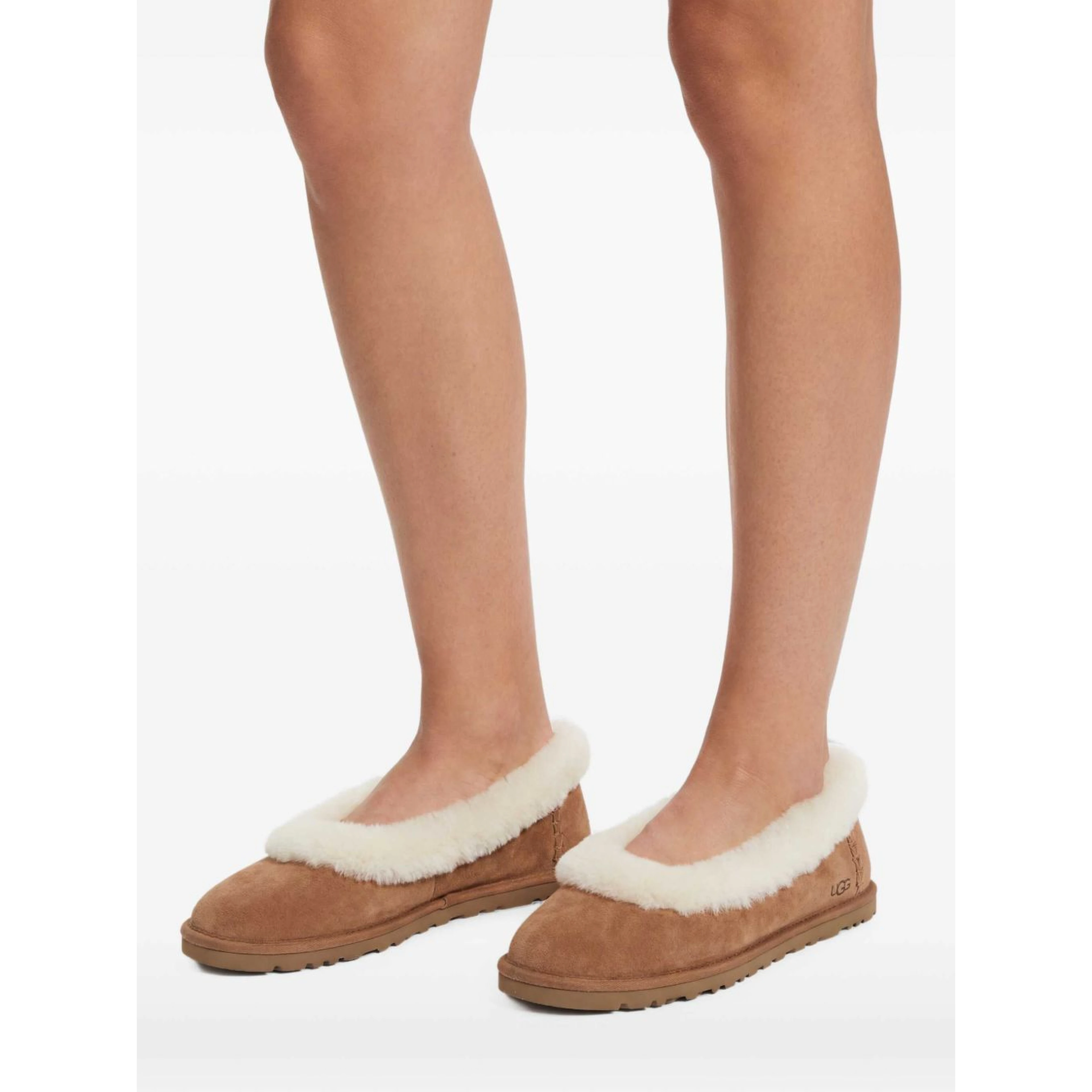 UGG Flat shoes