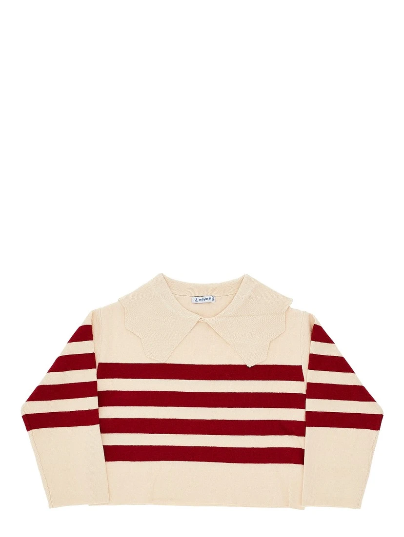 Knitted sweater with collar