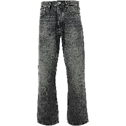 Loose jeans