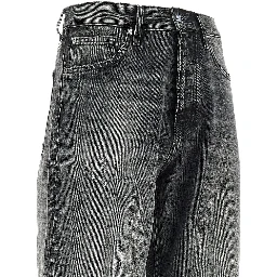 Loose jeans