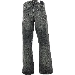 Loose jeans