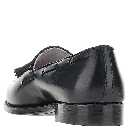 Leather loafers with tassels