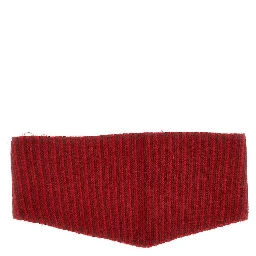Knitted scarf with striped motif