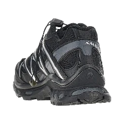 XT-QUEST sneakers