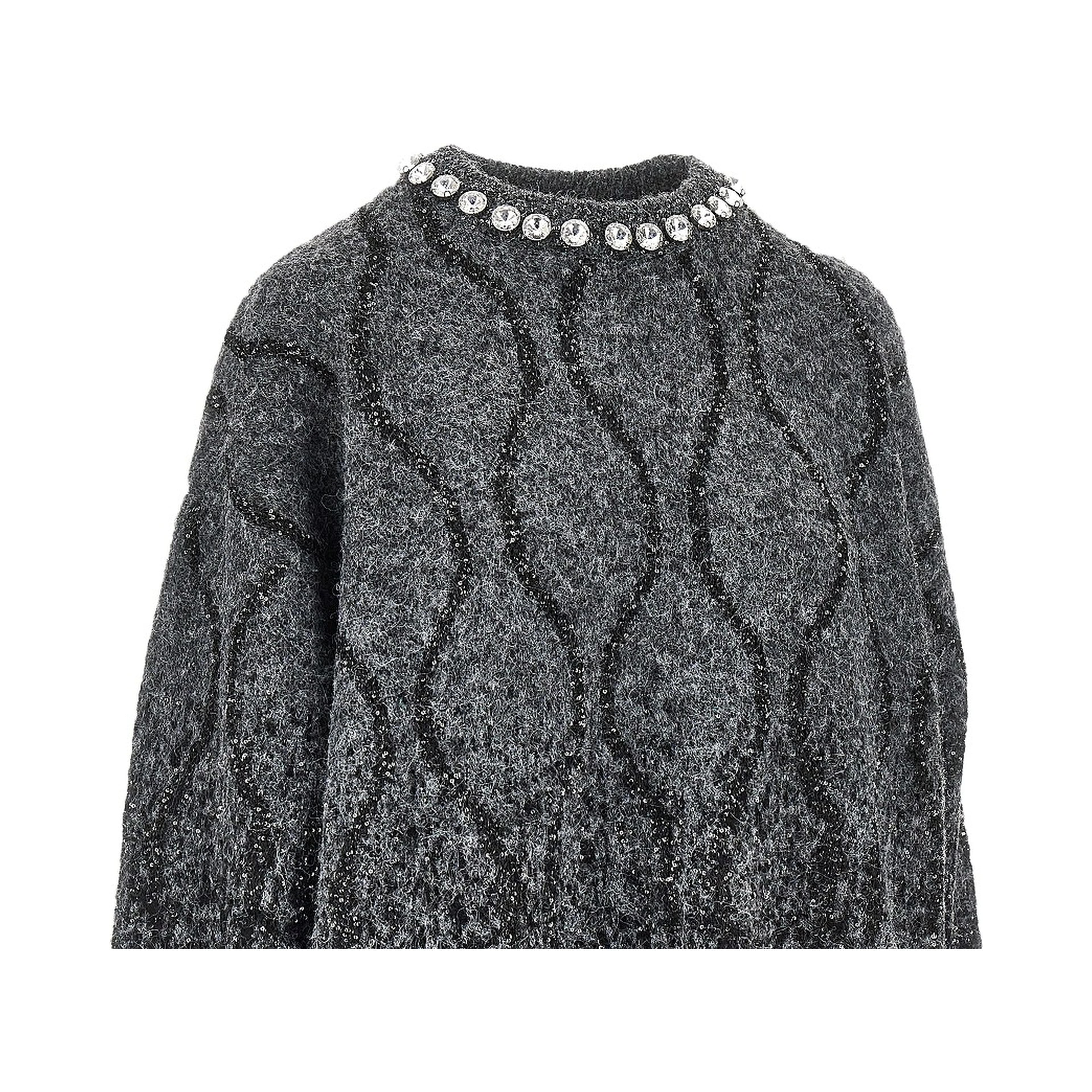Knitted sweater with sequins