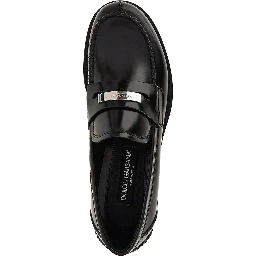 Logo plate leather loafers