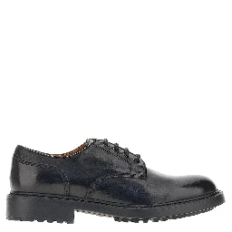 Leather laced shoes