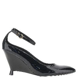 Patent-leather pumps