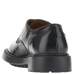 Leather laced shoes