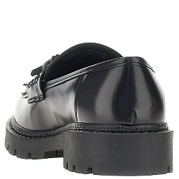 Leather loafers with tassels