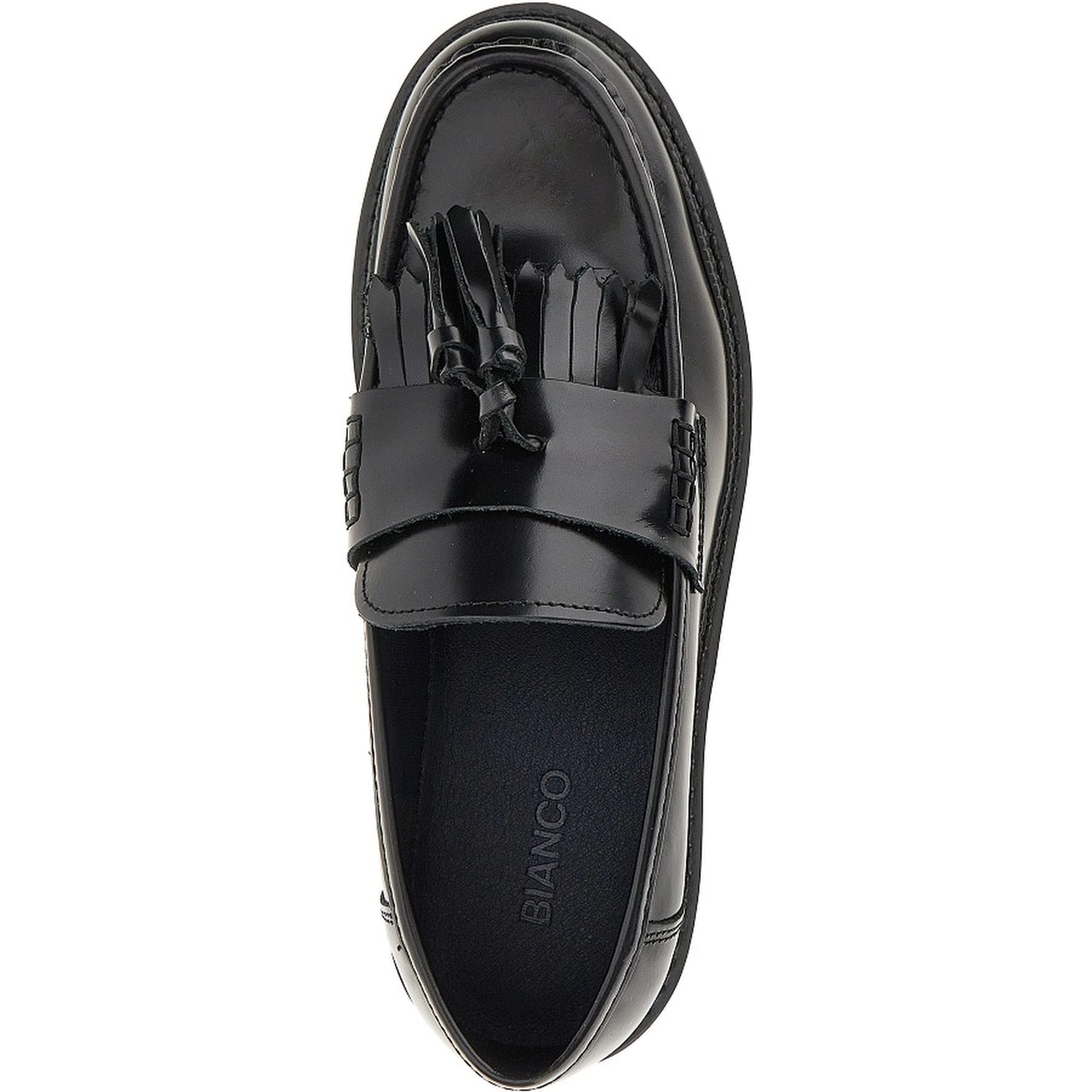 Leather loafers with tassels