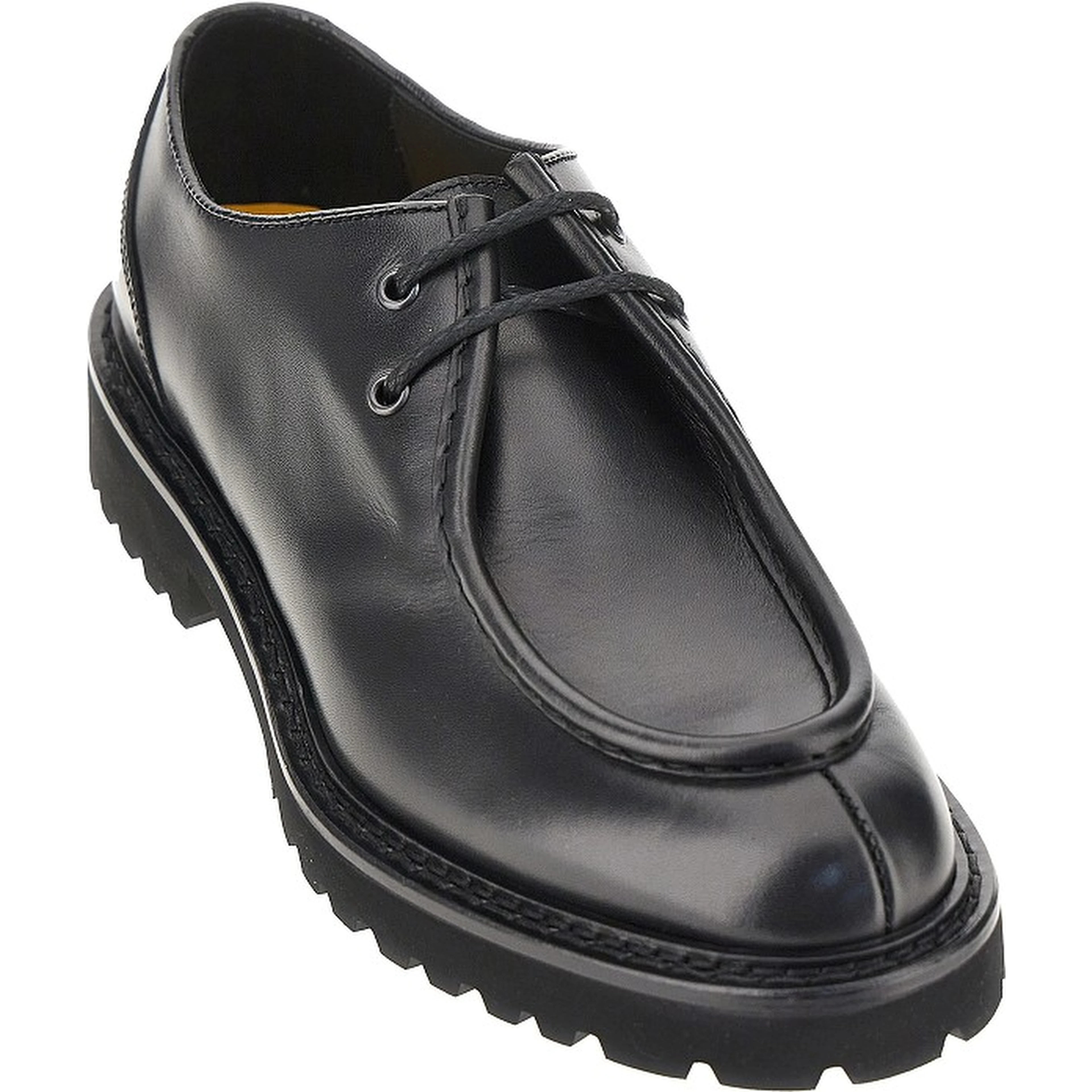 Leather laced shoes