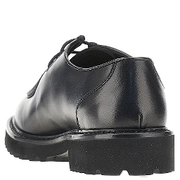 Leather laced shoes