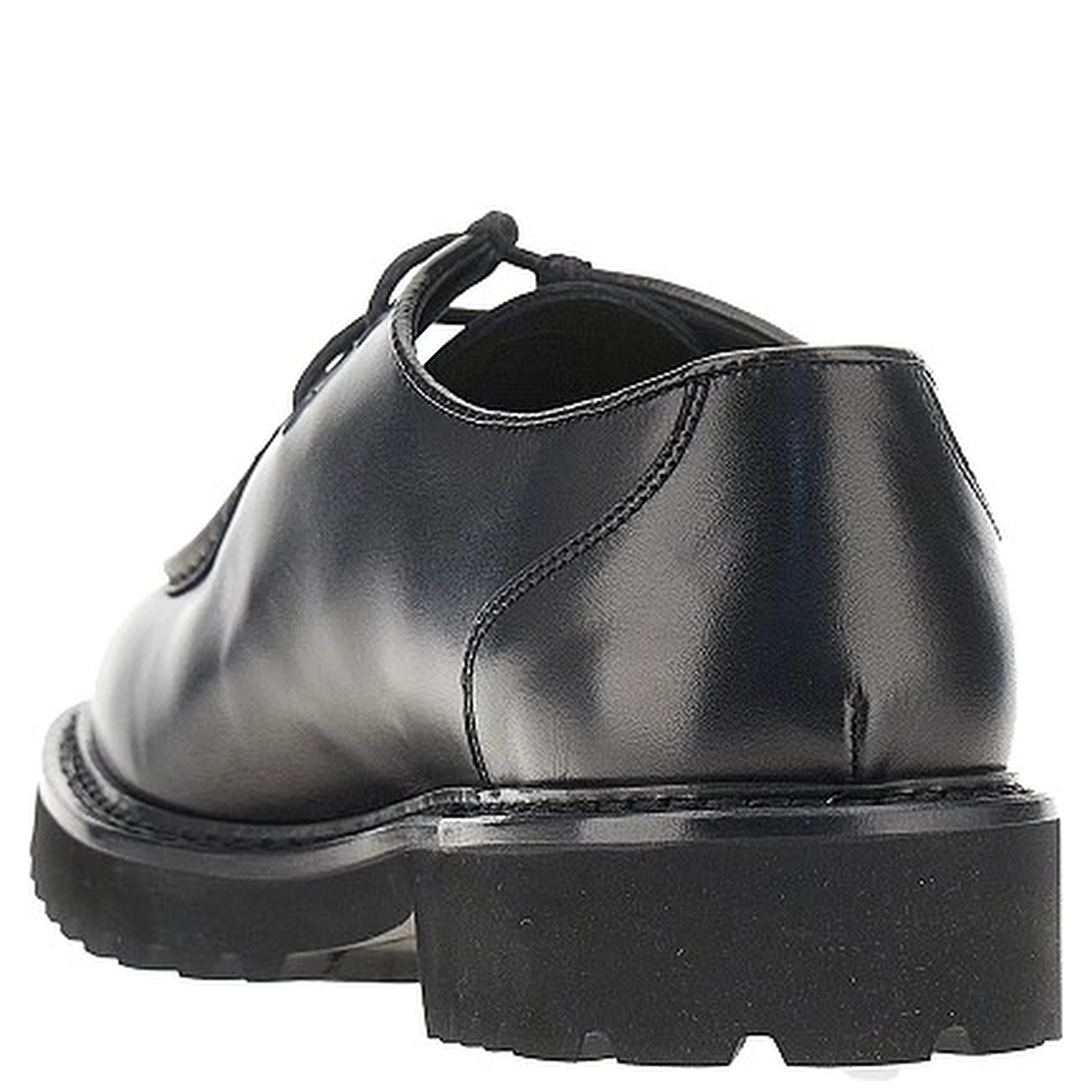 Leather laced shoes