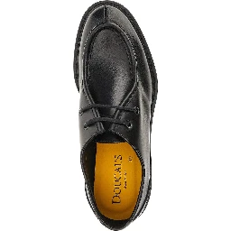 Leather laced shoes