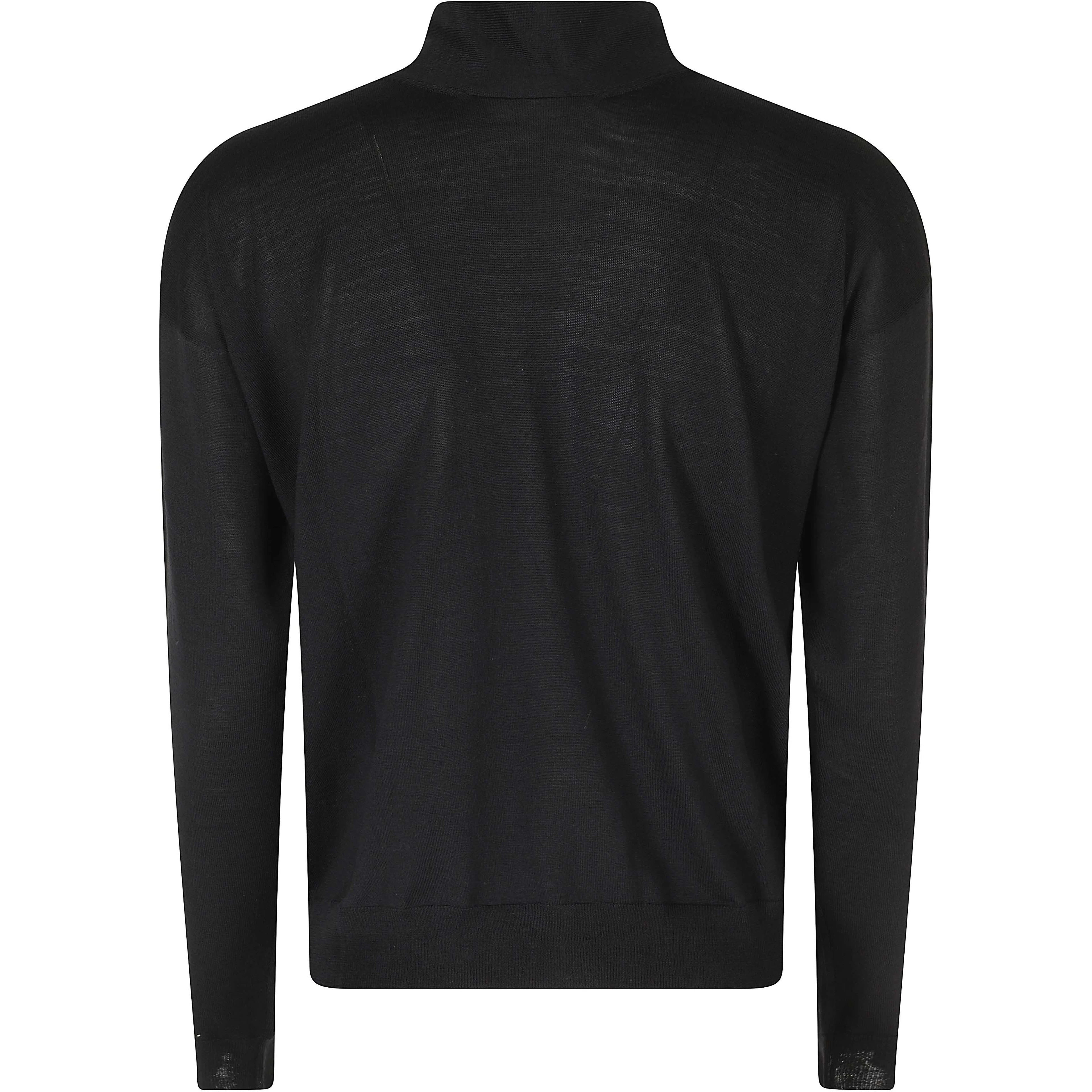 MAGLIA A V CON SCIARPA