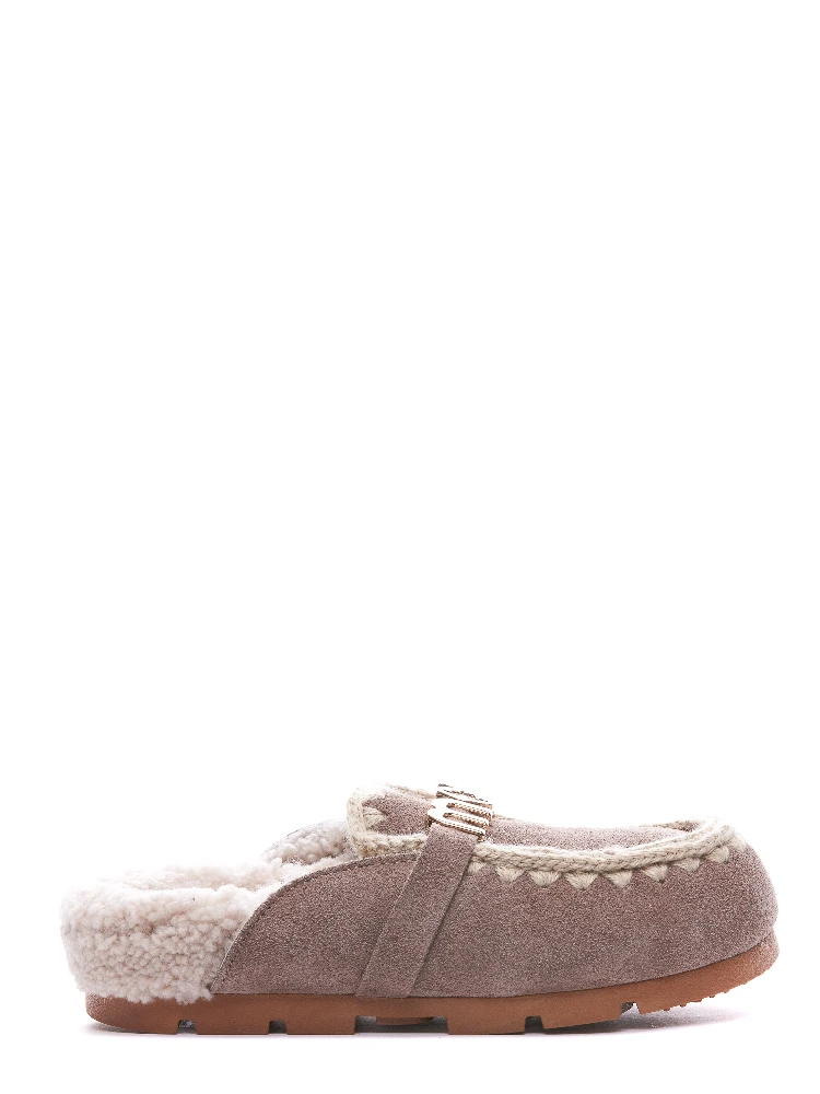 MOU Sandals