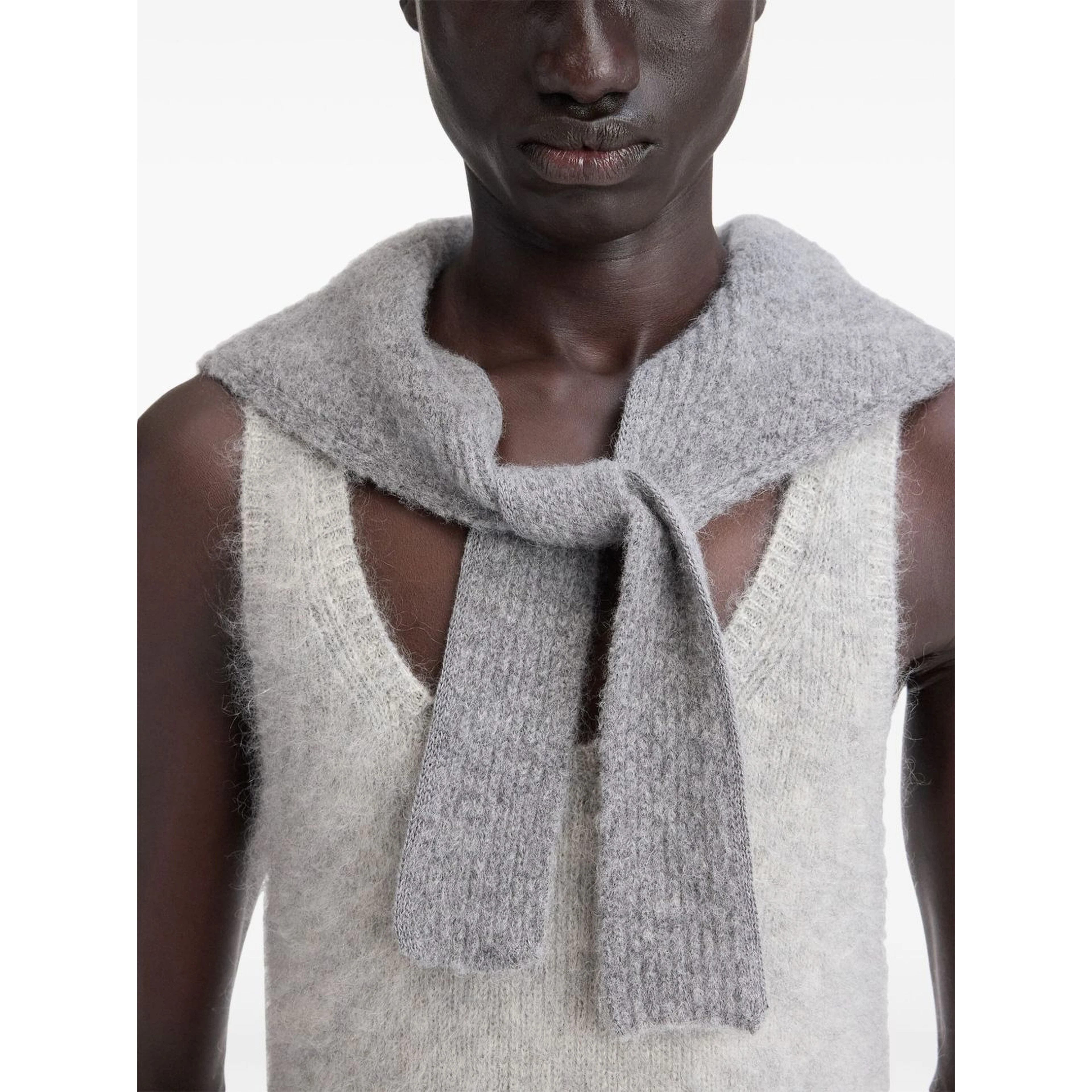 JACQUEMUS Scarfs