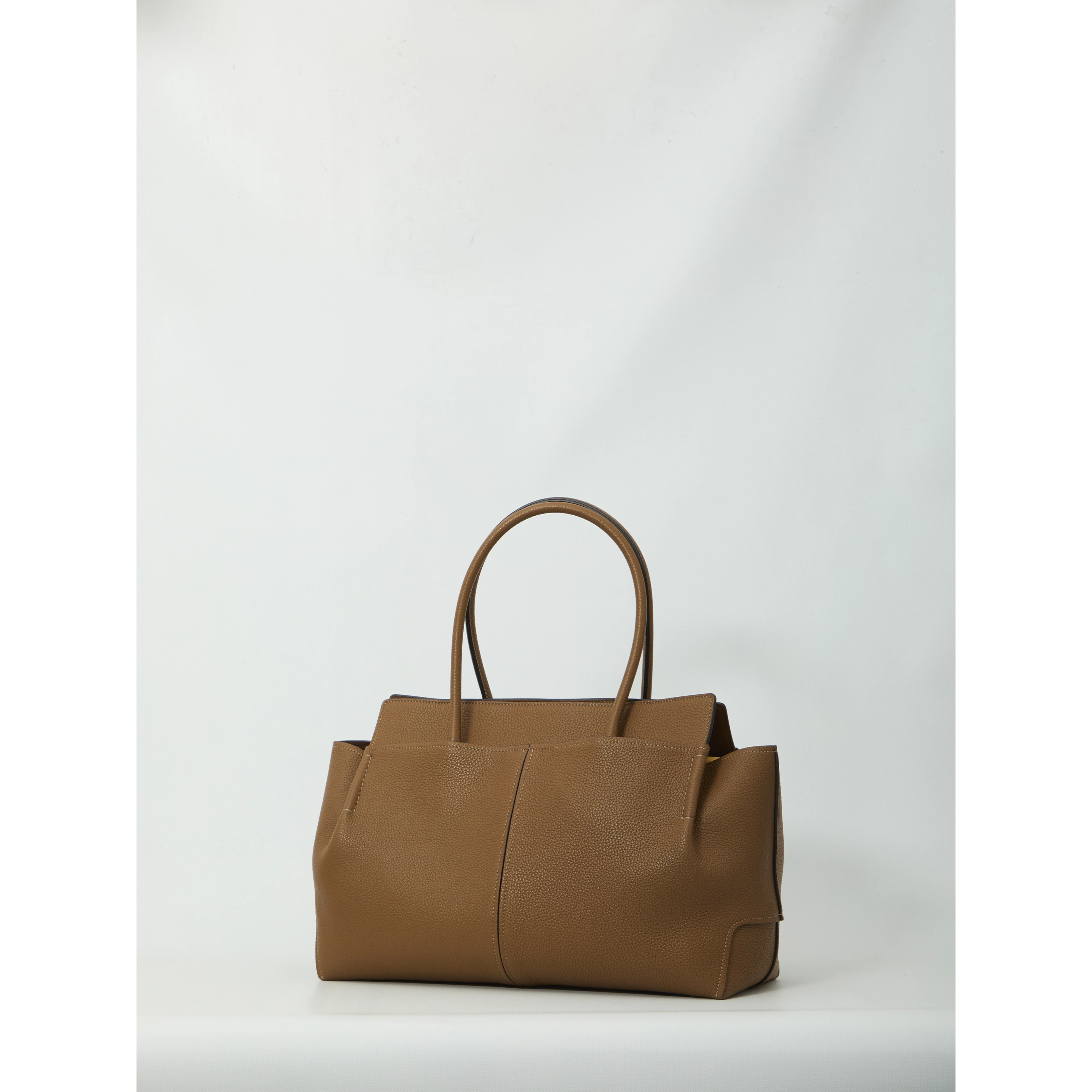 Hammered leather medium Tote bag