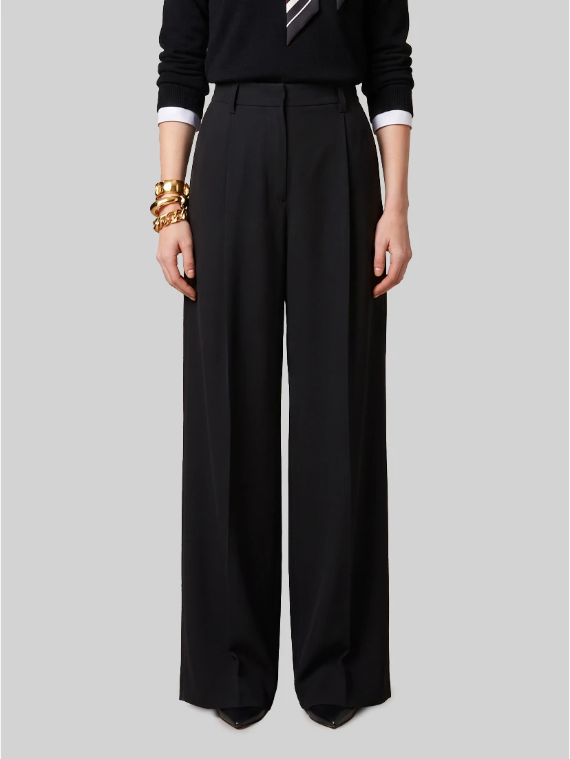 Light stretch canvas pants in black