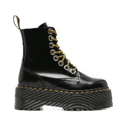 DR MARTENS Boots