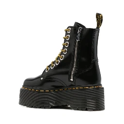 DR MARTENS Boots