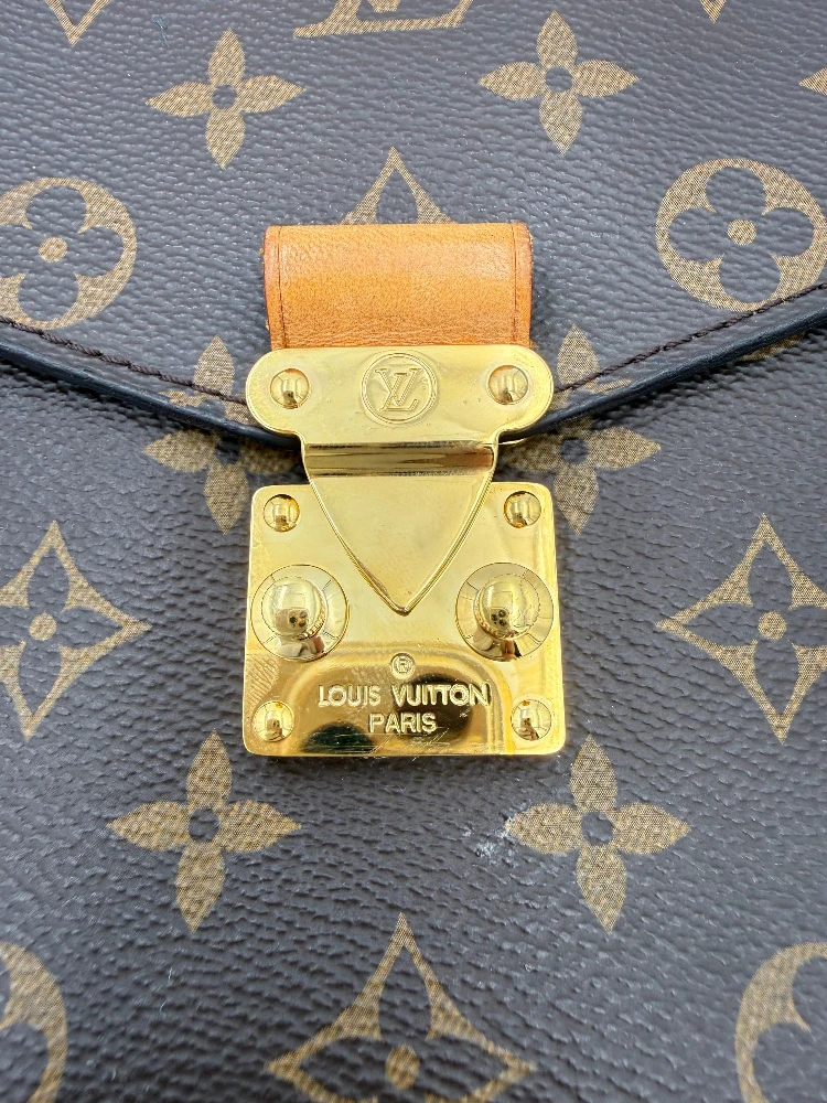LOUIS VUITTON METIS Monogram Handbag alternative