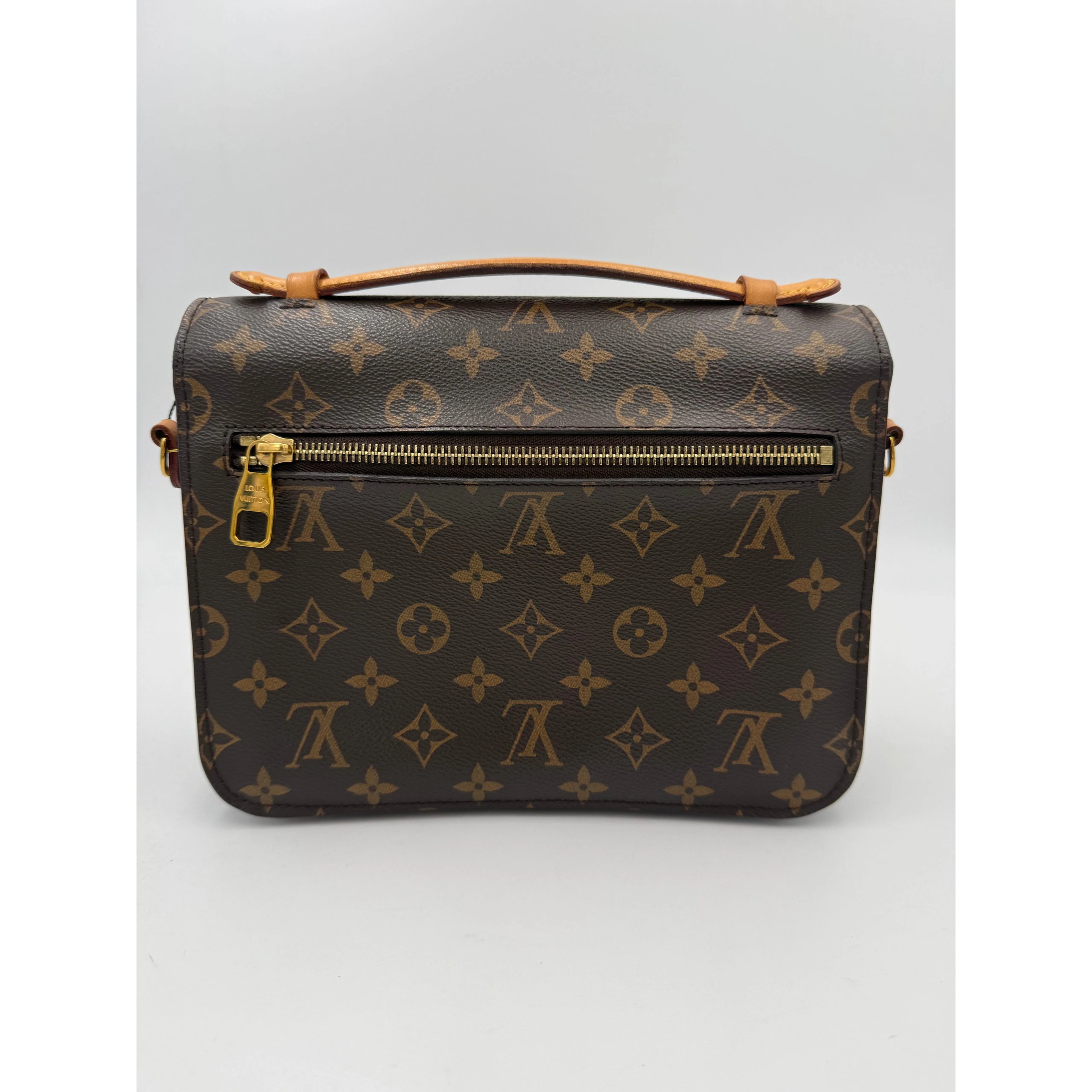 LOUIS VUITTON METIS Monogram Handbag