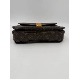 LOUIS VUITTON METIS Monogram Handbag